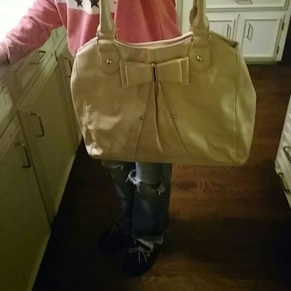 Blush purse with bow! - Picture 6 of 8